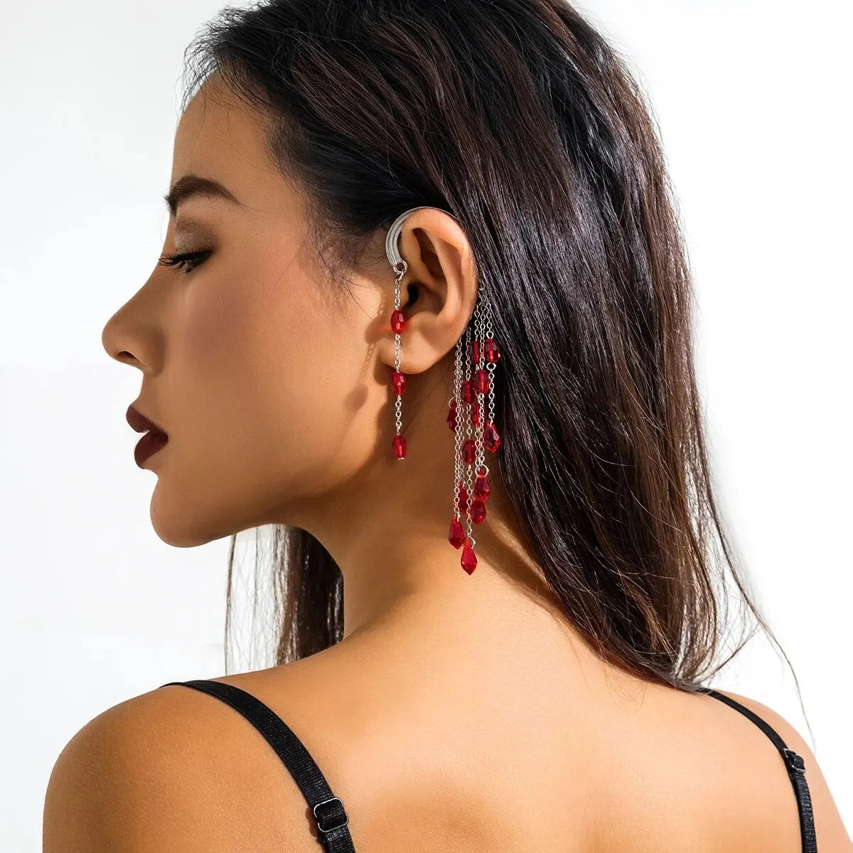 1PC Goth Red Bead Crystal Ear Cuff Earring for Women Trendy Vintage No Piercing Tassel Clip Earring Halloween Party Jewelry Gift