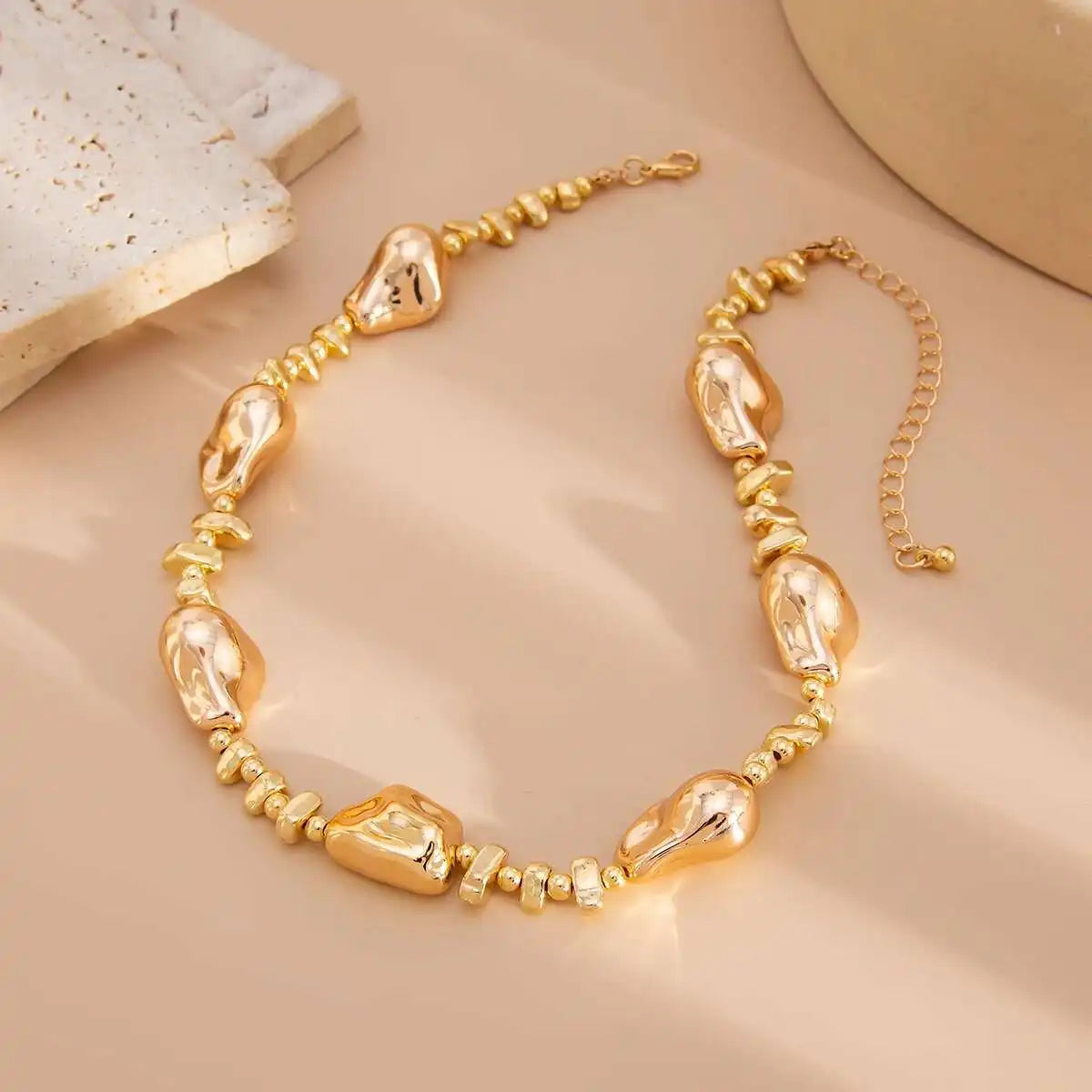 Vintage Plastic Irregular Beads Clavicle Chain Necklace for Women Trend 2025 Goth Adjustable Choker Aesthetic Jewelry