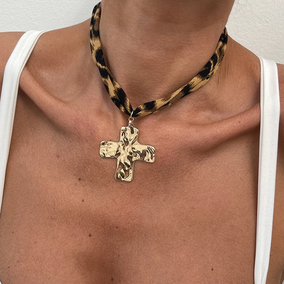 7 Styles Ethnic Multilayer Velvet Chain Necklace Women 2025 New Fashion Metal Conch Starfish Heart Pendant Neck Jewelry
