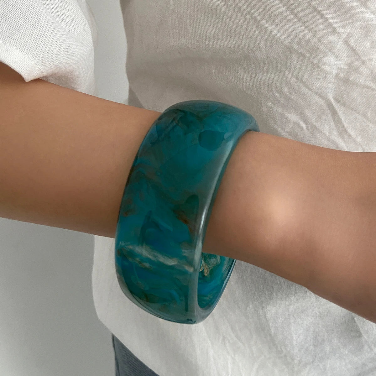 Y2K Kpop Glossy Irregular Thick Resin Acrylic Bangles for Women 2025 New Trend Vintage Arm Bracelets Pulseras Jewelry