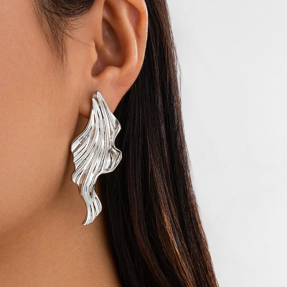 Vintage Irregular Fish Tail Drop Earrings for Women Fashion Statement Creative Metal Piercing Earring Steampunk Jewelry
