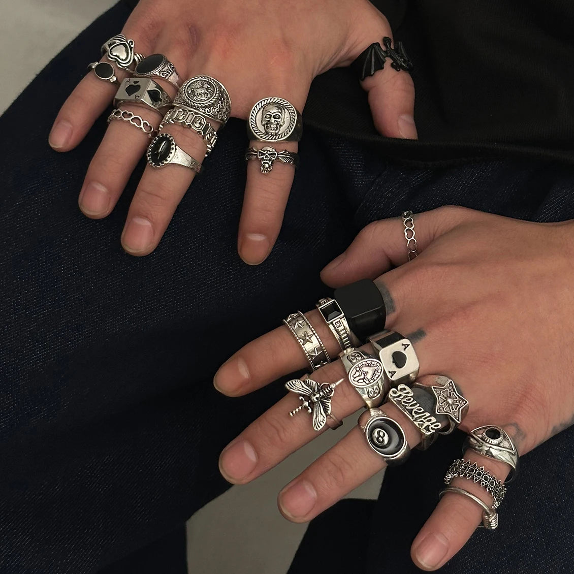 24Pcs/Set Creative Skull Head Poker Bat Rings for Men 2025 Trend Goth Geometric Ancient Silver Color Rings Male Jewelry