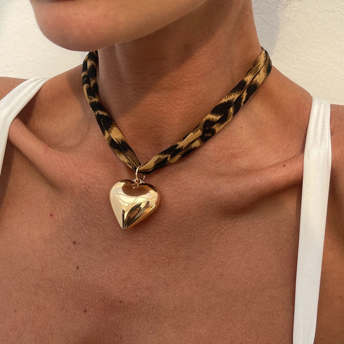 7 Styles Ethnic Multilayer Velvet Chain Necklace Women 2025 New Fashion Metal Conch Starfish Heart Pendant Neck Jewelry