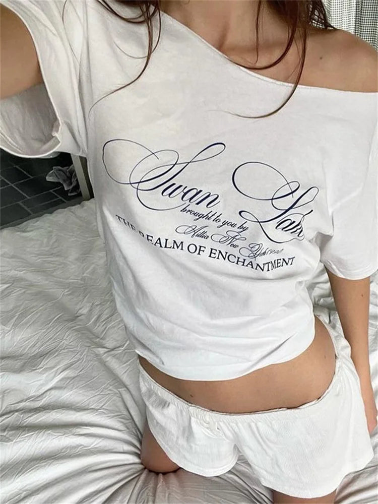 Slanted Dhoulders Woman T-shirt Letter Print Basic Casual Relax Soft Street Basic Classic Fashionable Slim Chic Tees