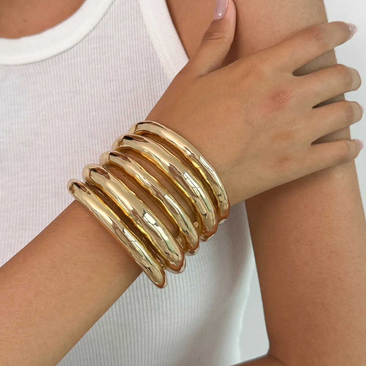 2 Styles Trendy Simple Chunky Thick Bangles for Women Vintage Smooth Curved Alloy Bracelet Summer Charm Jewelry Gift