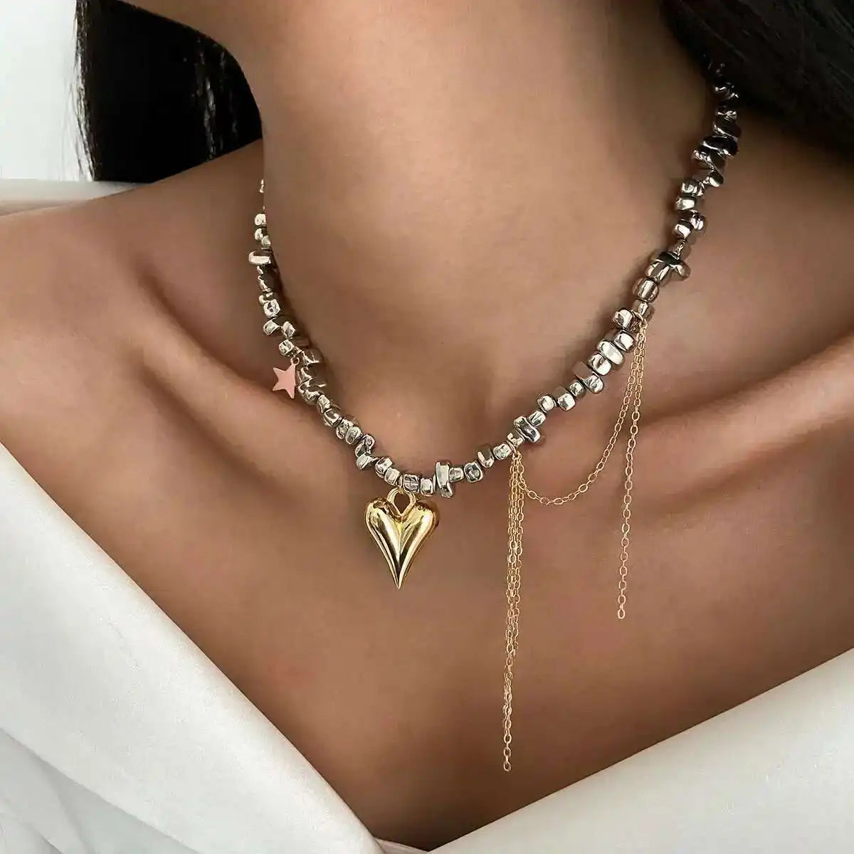 2025 Trendy Love Heart Pendant Necklace for Women Vintage Elegant Irregular CCB Beaded Choker Necklace Charm Jewelry