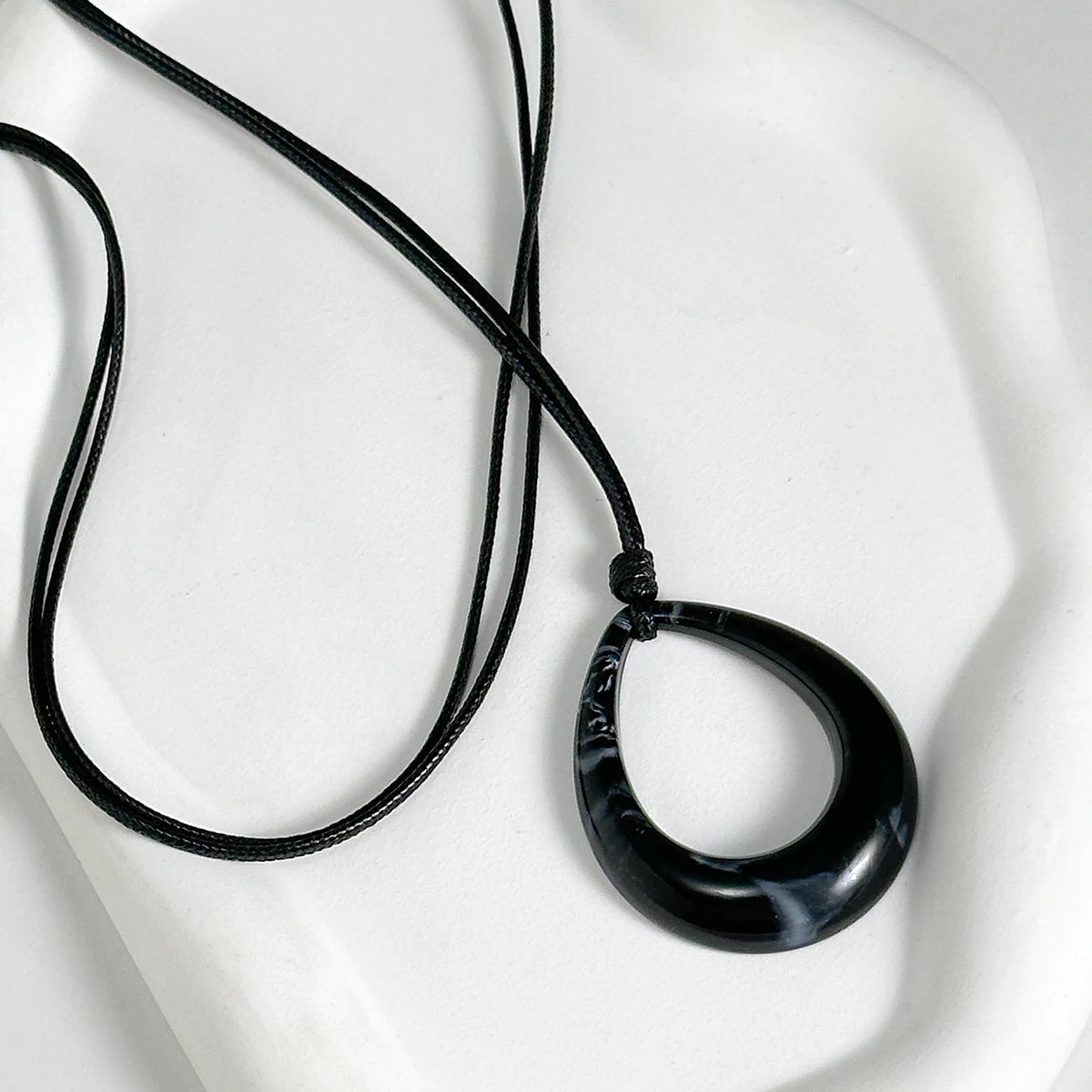 Vintage Hollow Out Big Water Drop Pendant Necklace For Women Personality Black Leather Wax Thread Rope Choker Jewelry