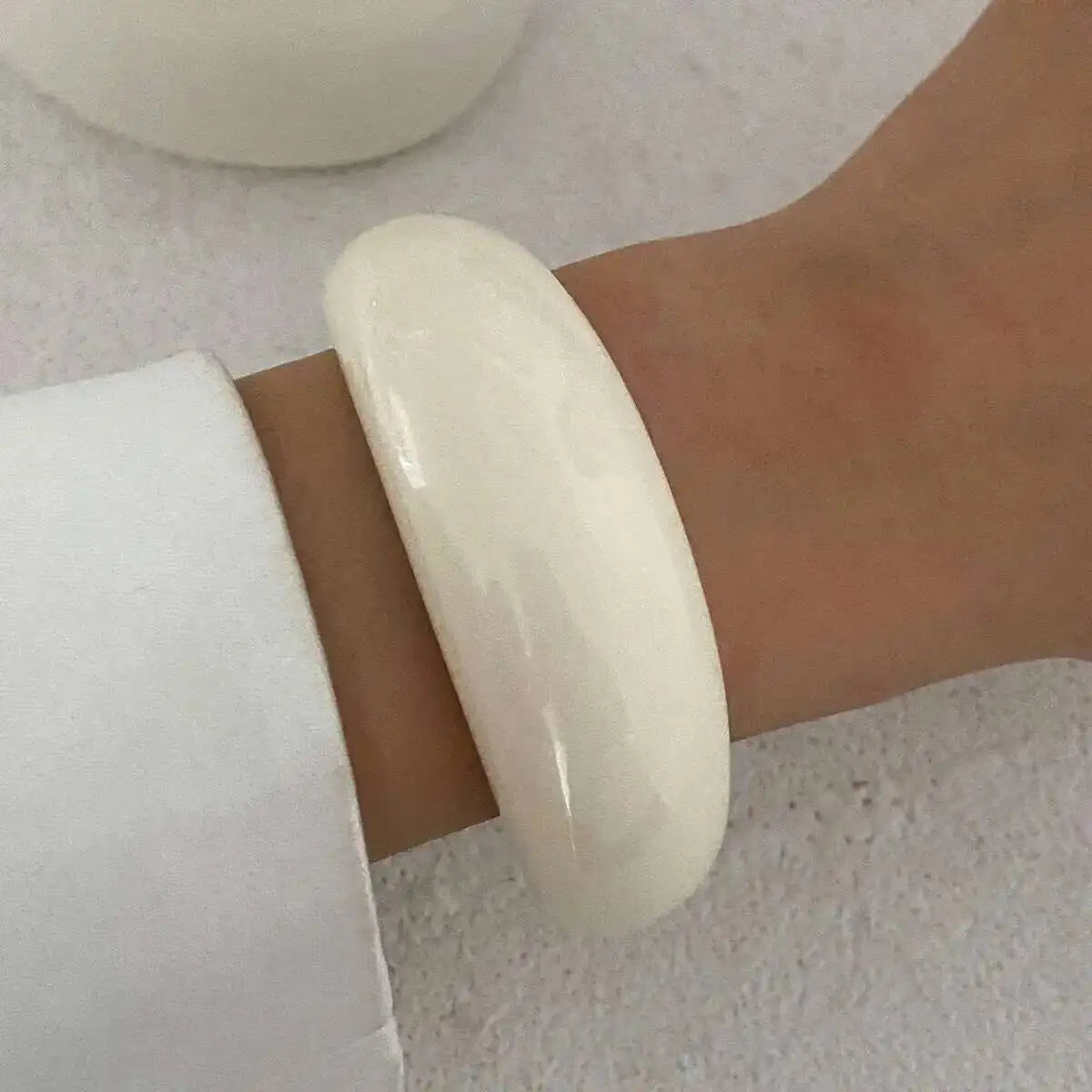 Y2K Boho Thick Resin Acrylic Open Wide Bangles for Women New Trend Vintage Irregular Chunky Arm Bracelets Daily Jewelry