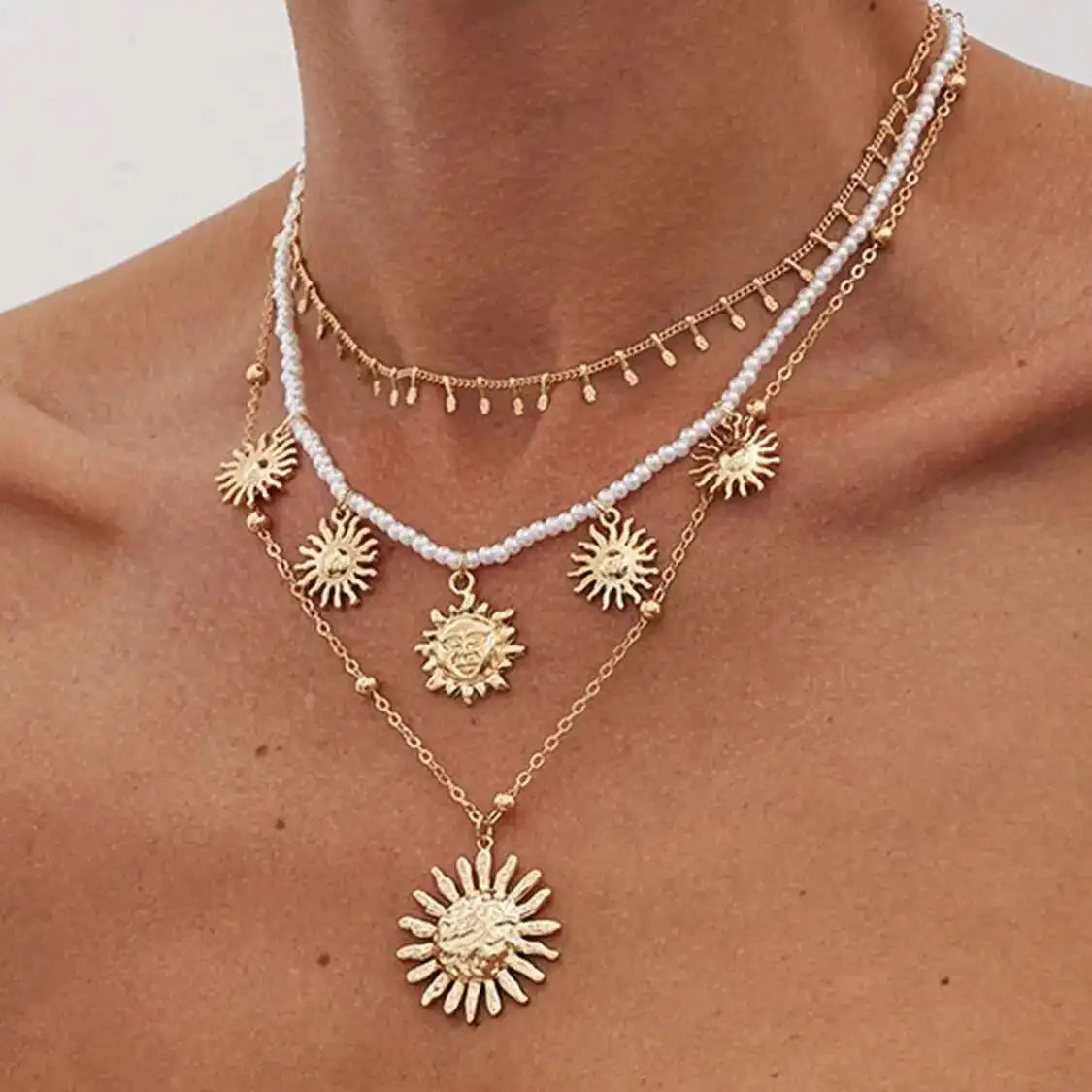 Vintage Plastic Beads Chain Necklace for Women New Trend 2025 Goth Sunflower Pendant Choker Necklace Party Jewelry Gift