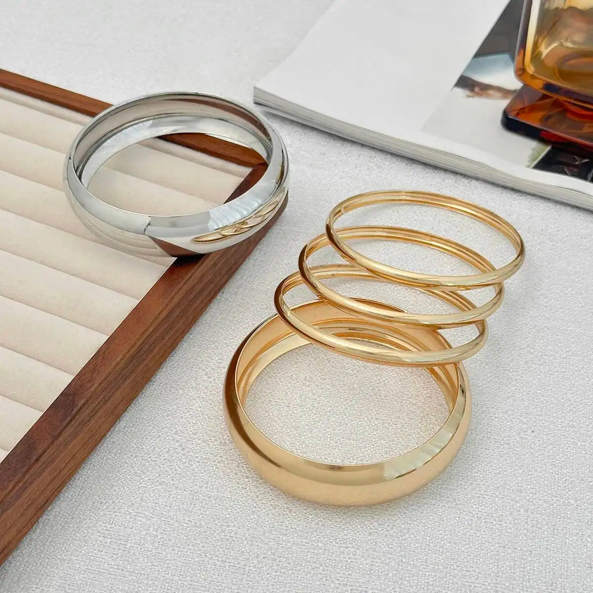 5Pcs/Set Women's Vintage Punk Smooth round Geometric Bangle Stackable Chunky Bracelet Charm Jewelry Gift Set 2025 Fashion Trend