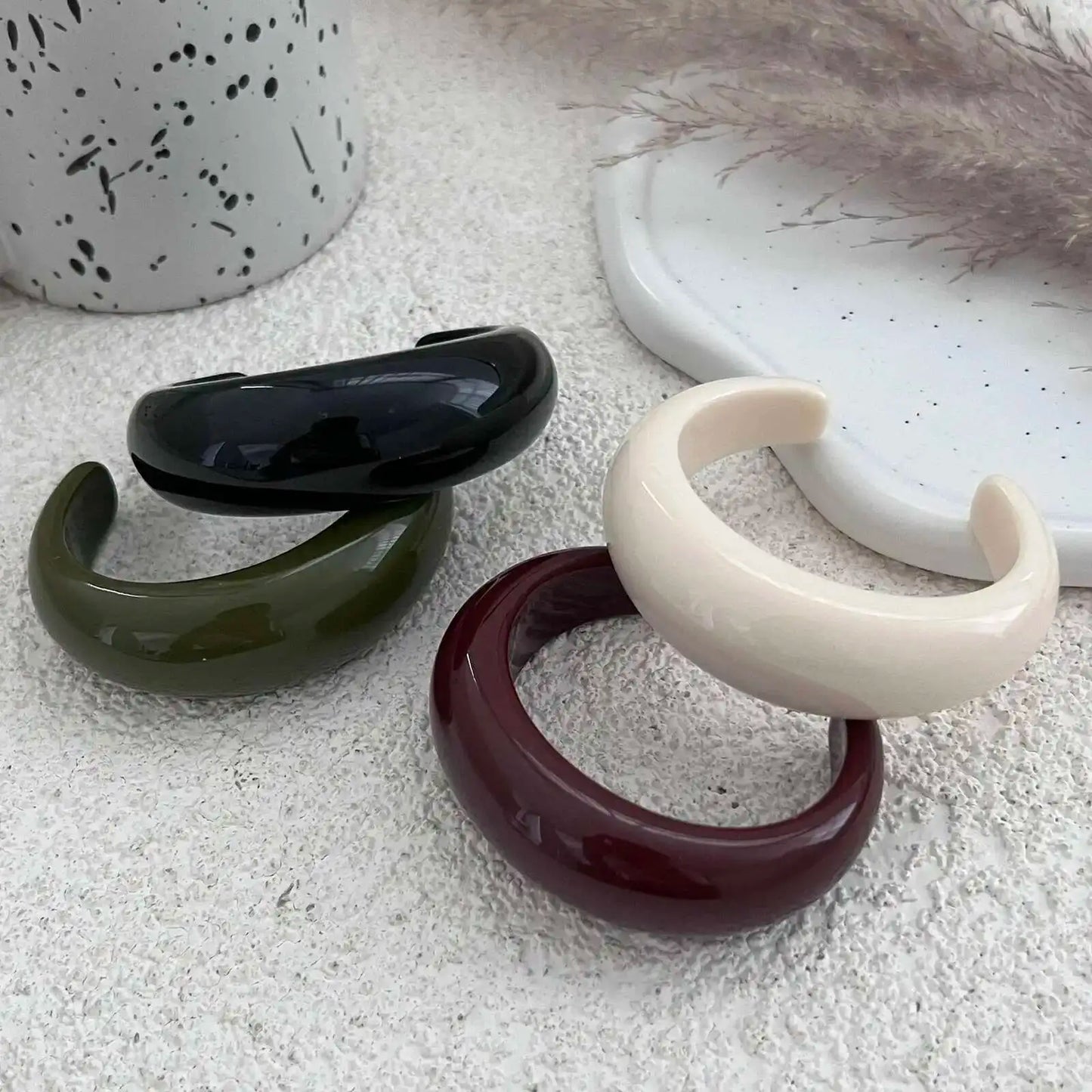 Y2K Boho Thick Resin Acrylic Open Wide Bangles for Women New Trend Vintage Irregular Chunky Arm Bracelets Daily Jewelry