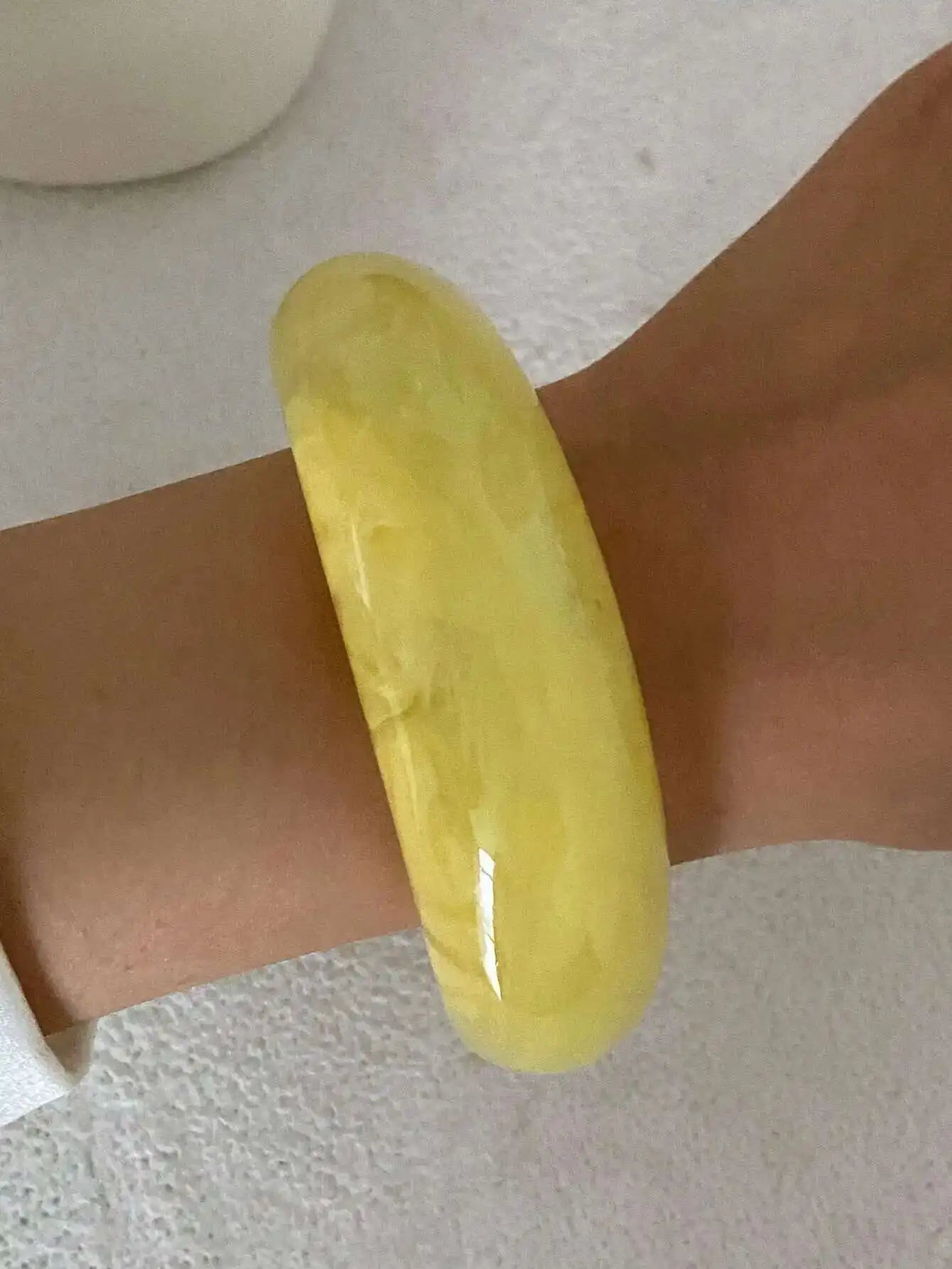 Y2K Boho Yellow Resin Acrylic Bangles for Women New Trend Vintage Geometric Irregular Bracelets Daily Party Jewelry