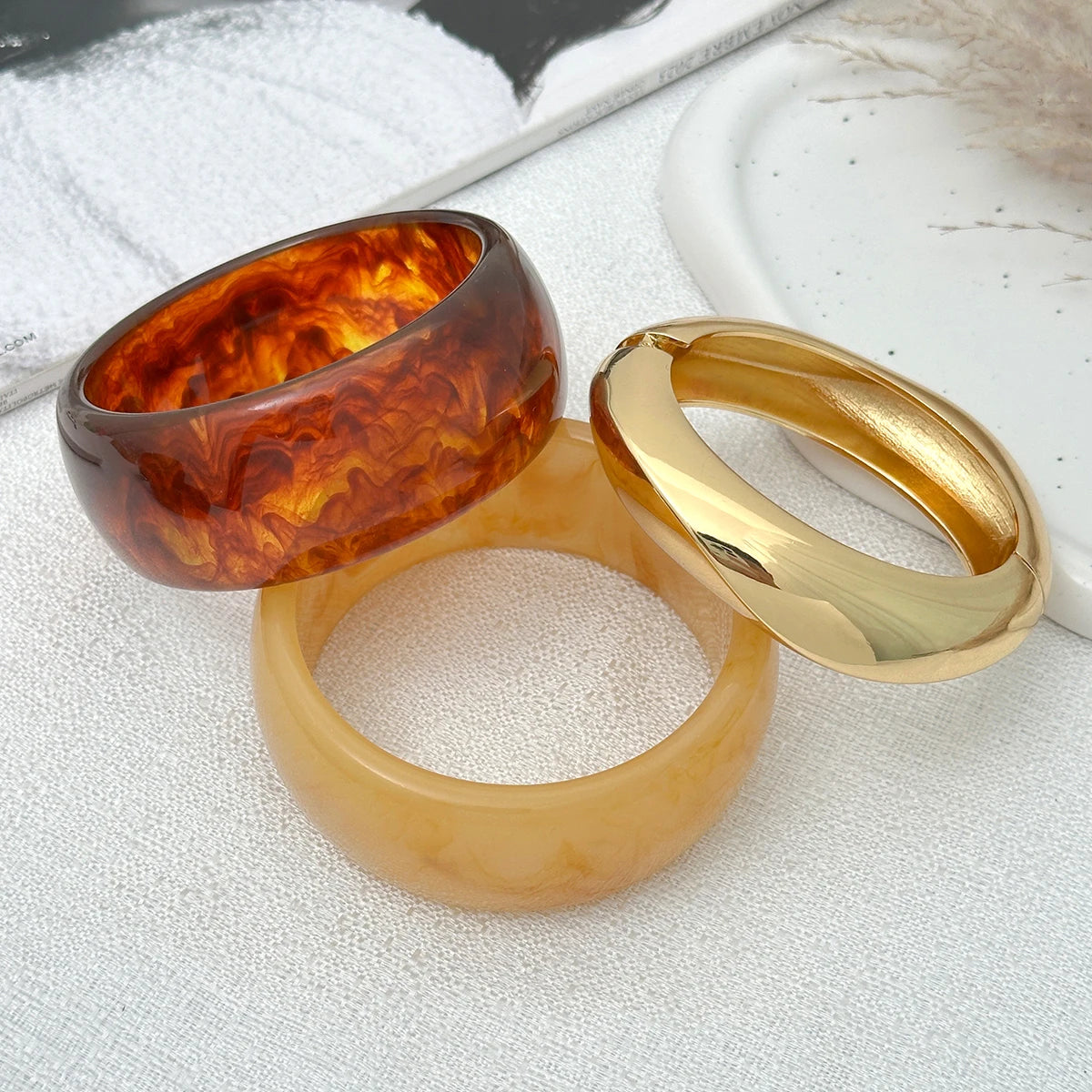 Y2K Kpop Glossy Irregular Thick Resin Acrylic Bangles for Women 2025 New Trend Vintage Arm Bracelets Pulseras Jewelry
