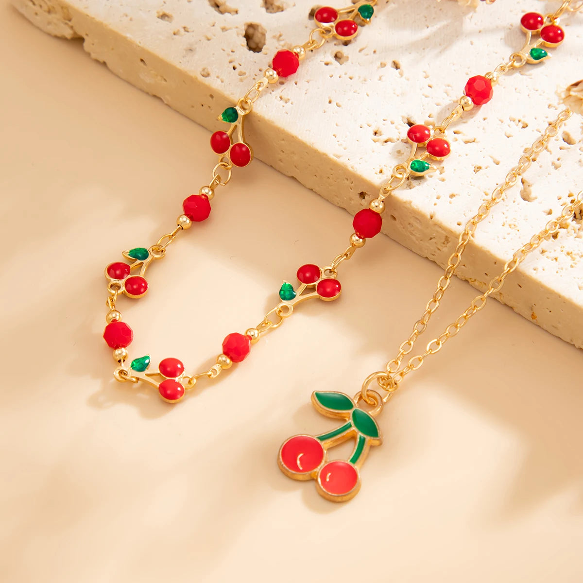2Pcs/Set Boho Exquisite Red Cherry Pendant Anklet for Women Summer Beach Simple Metal Chain Ankle Barefoot Foot Jewelry
