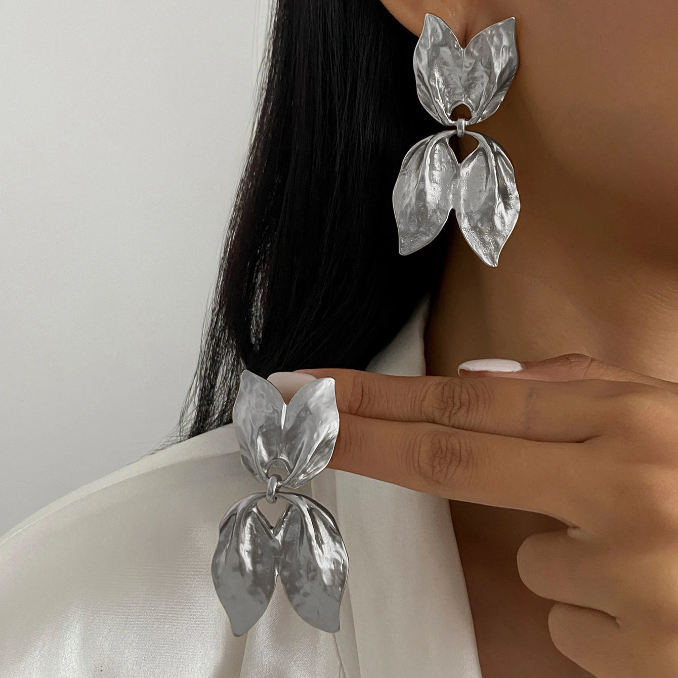 Vintage Textured Leaf Stud Earrings for Women Charm Geometric Piercing Earring Fashion Party Banquet Jewelry Accessorie