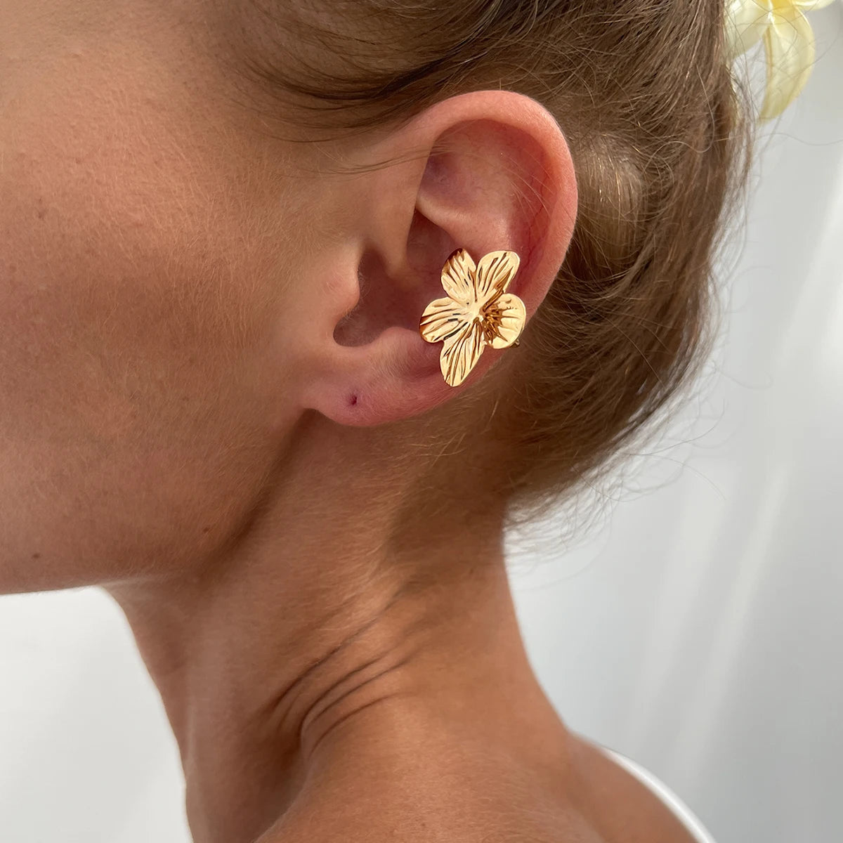 1PC Simple Metal Starfish Flower Ear Cuff for Women Non Piercing Fake Cartilage Moon Scallop Clip Earrings Jewelry Gift
