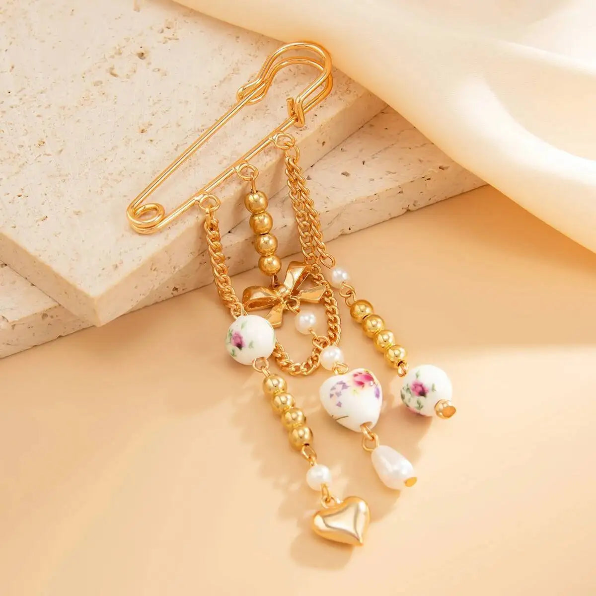 Elegant Ceramic Love Heart Beads Bowknot Tassel Brooch for Women Fashion Dress Suit Collar Pins Clip Party Jewelry Gift