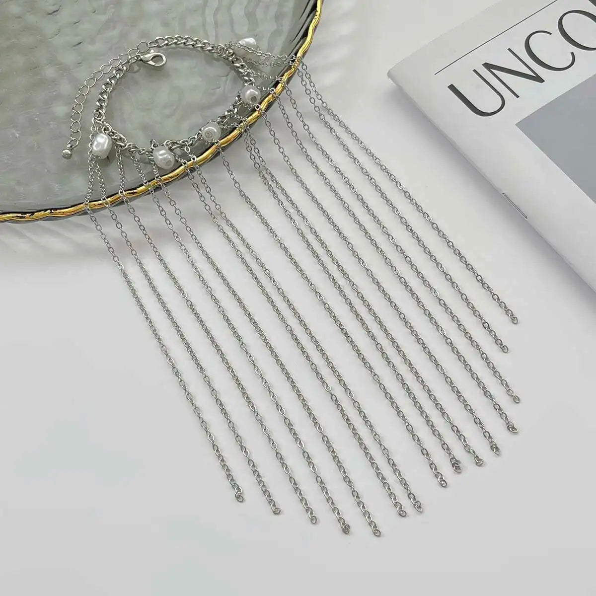 Trendy Creative Imitation Pearls Long Tassel Hand Chain Bracelet Women Unique Temperament Metal Bracelets Charm Jewelry