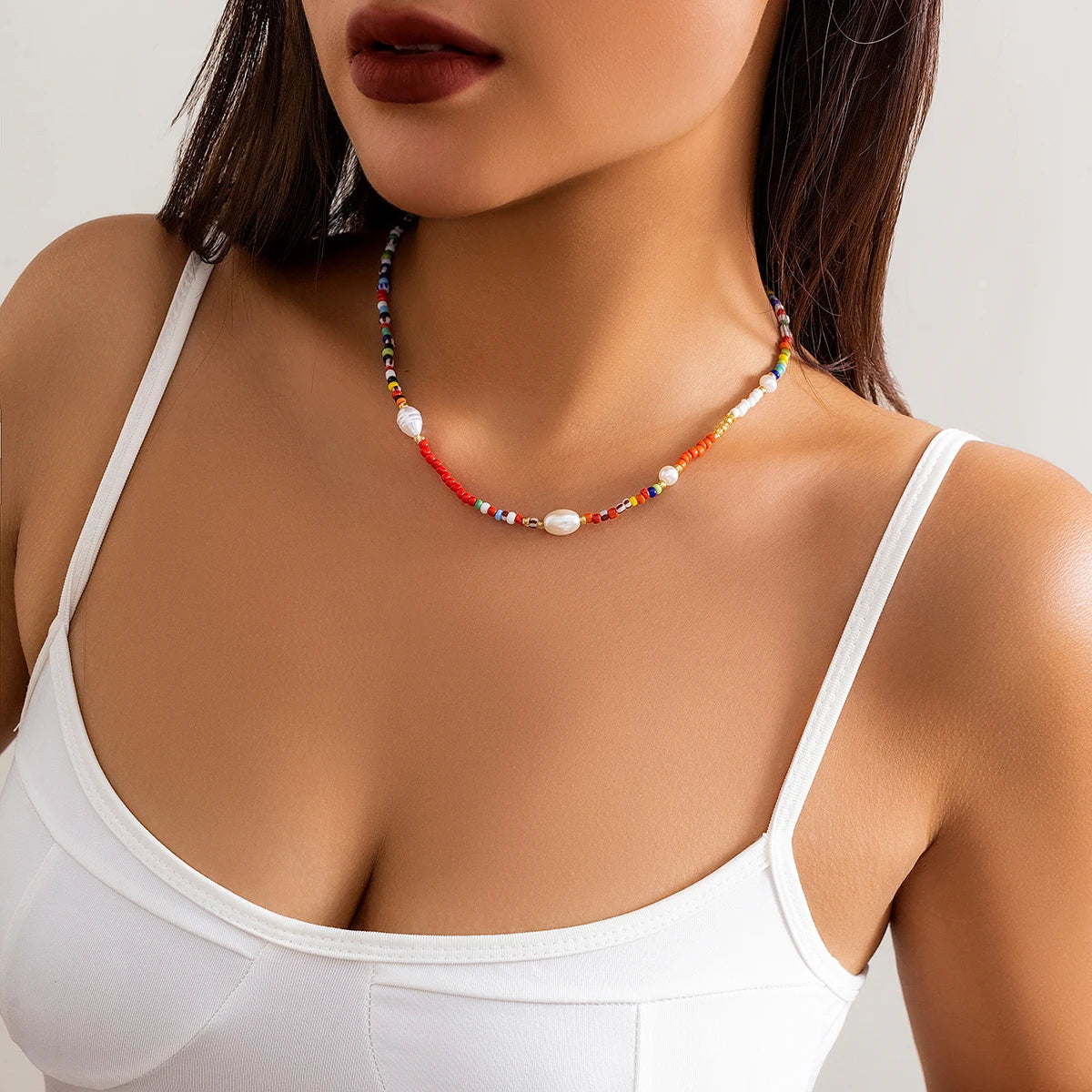 Cute Hip Hop Colorful Rice Beads Short Chokers Necklaces for Women Sweet Bohemian Imitation Pearl Neck Chain Girls Party Jewelry