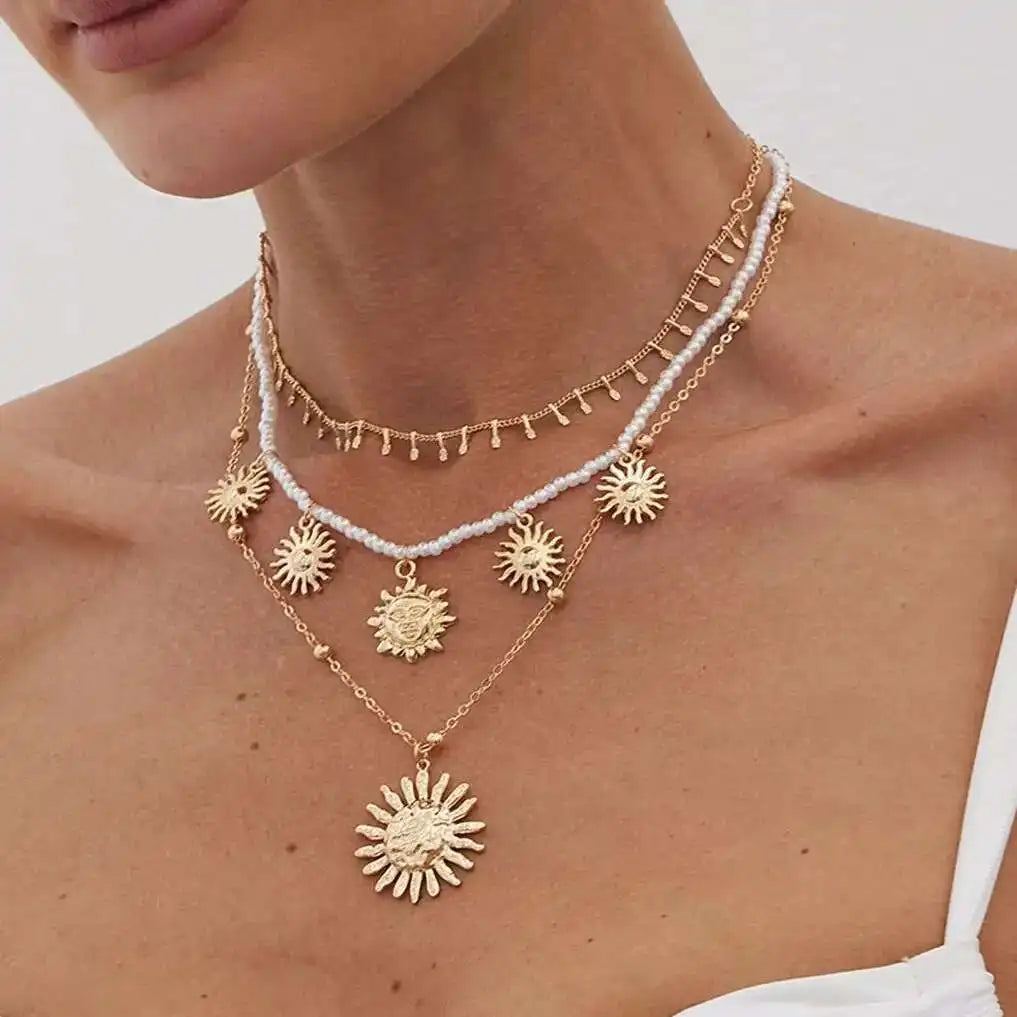 Vintage Plastic Beads Chain Necklace for Women New Trend 2025 Goth Sunflower Pendant Choker Necklace Party Jewelry Gift
