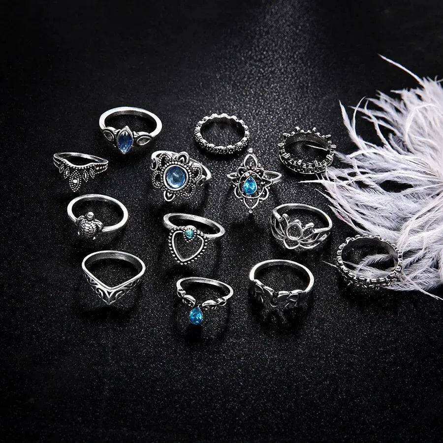 13Pcs/Set Vintage Carved Hollow Flower Crown Love Rings for Women Trendy Retro Exquisite Fringer Rings Party Jewelry Gift
