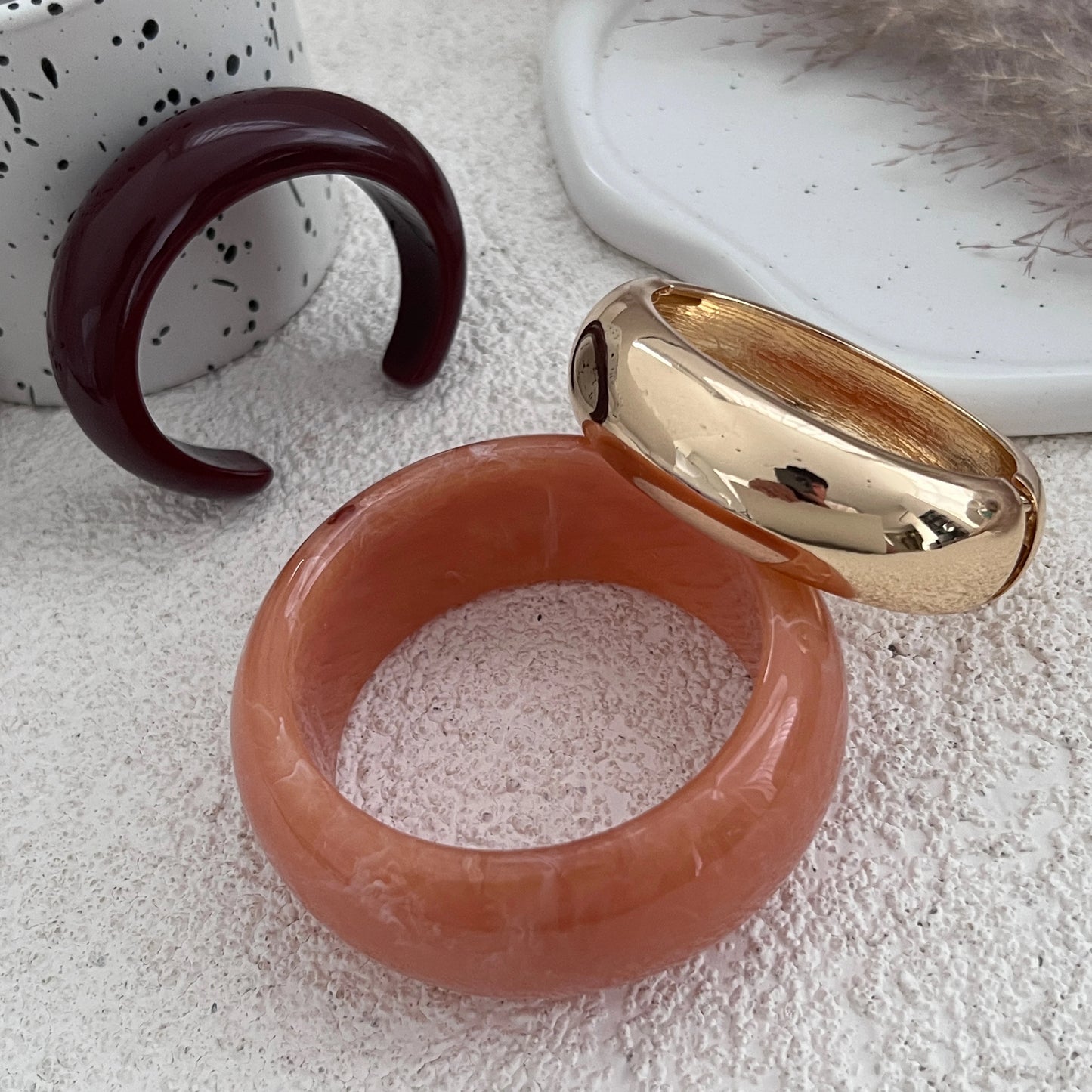 2025 Trendy Irregular Thick Resin Bangle Bracelets for Women Vintage Unique Wide Cuff Bracelet Party Beach Jewelry