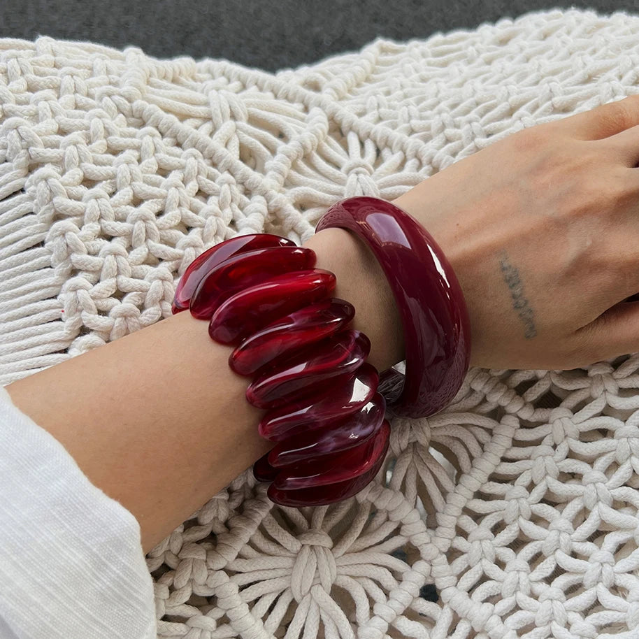2 Styles Vintage Red Thick Resin Acrylic Bangles for Women on Hand 2025 New Fashion Irregular Arm Bracelet Boho Jewelry
