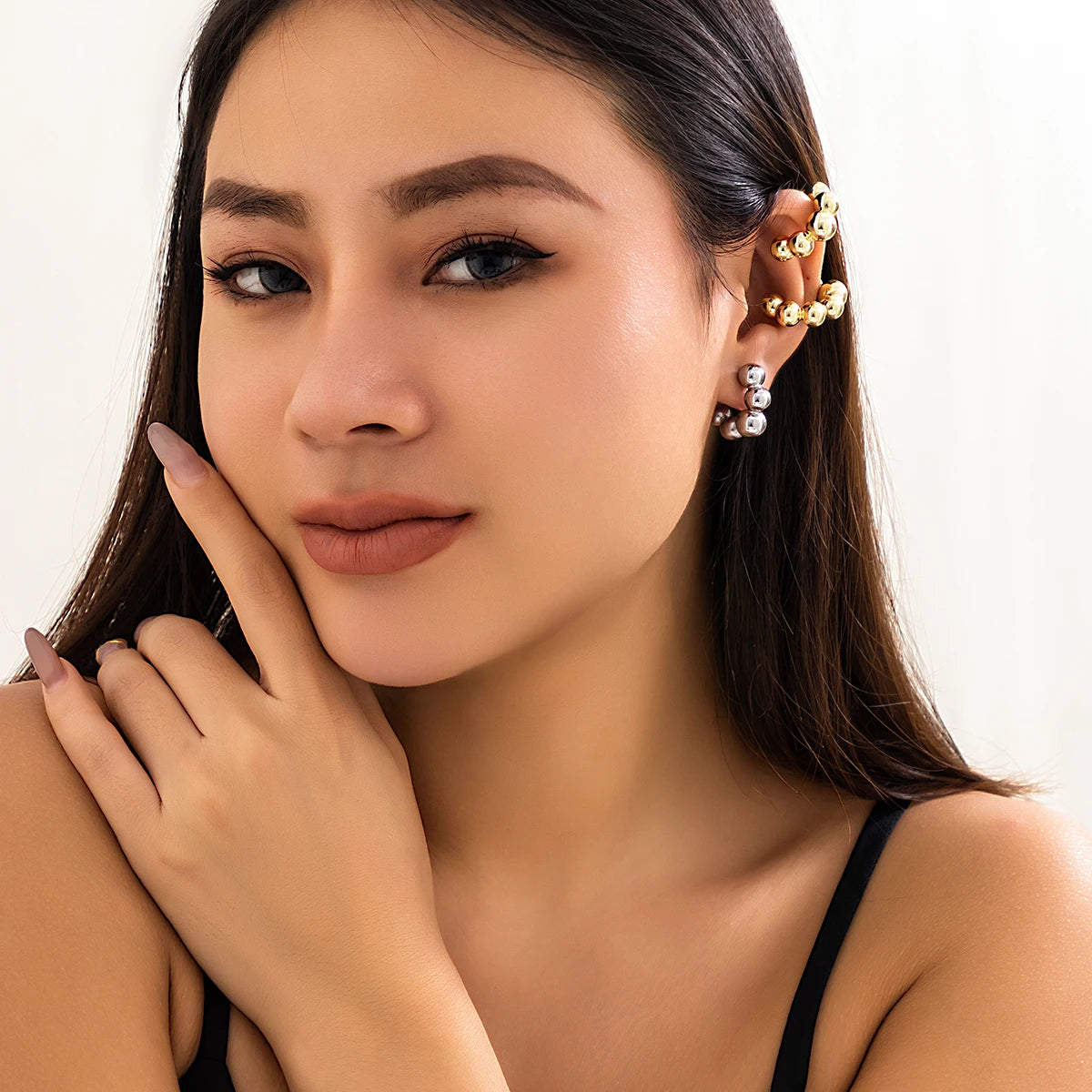 1Pair Unique Punk CCB Ball Beads Clip Earrings for Women Trendy No Piercing Ear Cuff Fake Cartilage Earring Jewelry Accessories