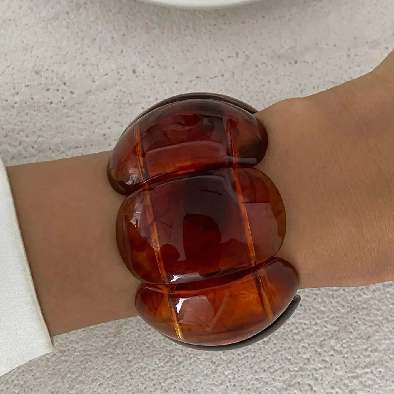 2 Styles Vintage Round Resin Plastic Bangles for Women New Trend 2025 Punk Chunky Thick Wide Bracelets Grunge Jewelry
