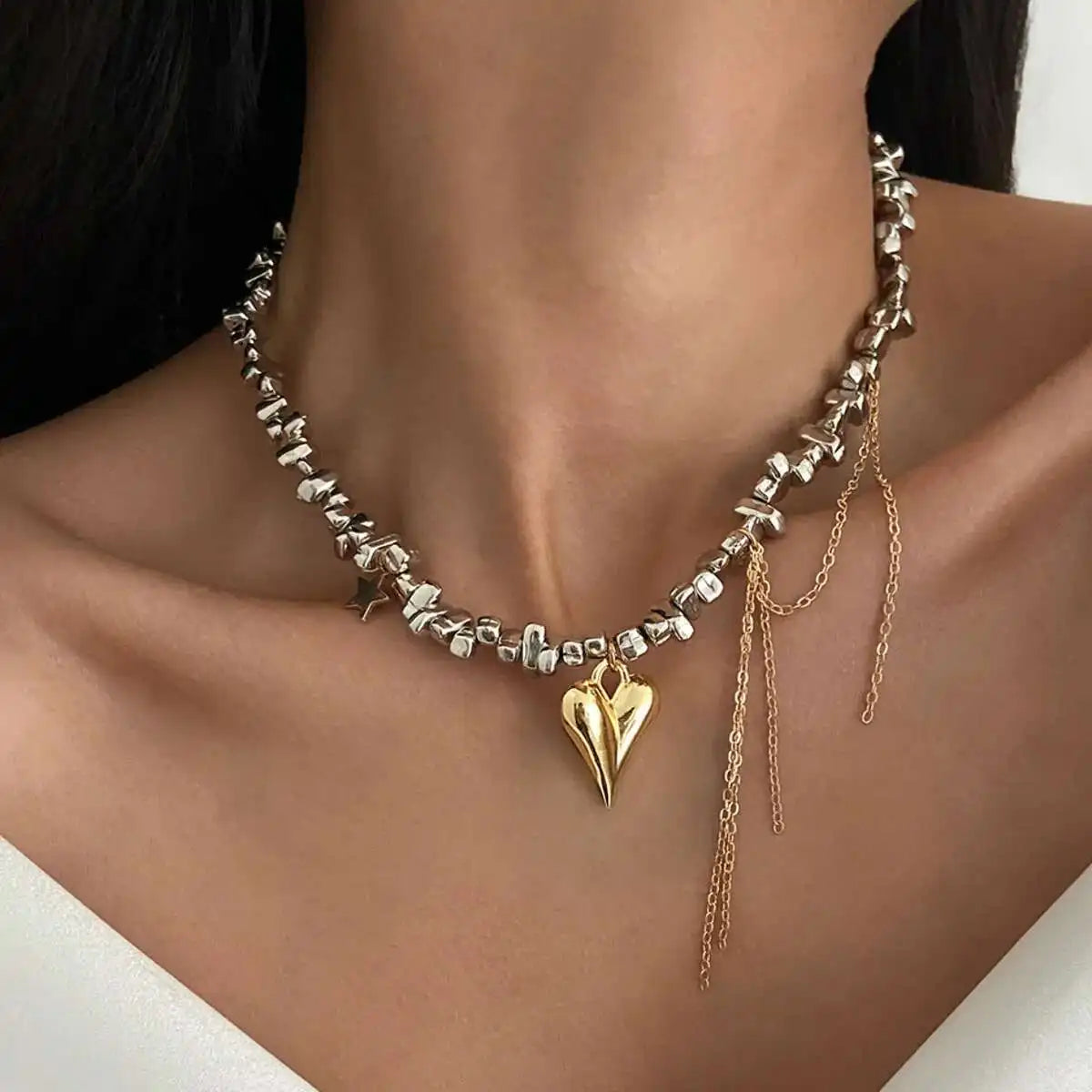 2025 Trendy Love Heart Pendant Necklace for Women Vintage Elegant Irregular CCB Beaded Choker Necklace Charm Jewelry