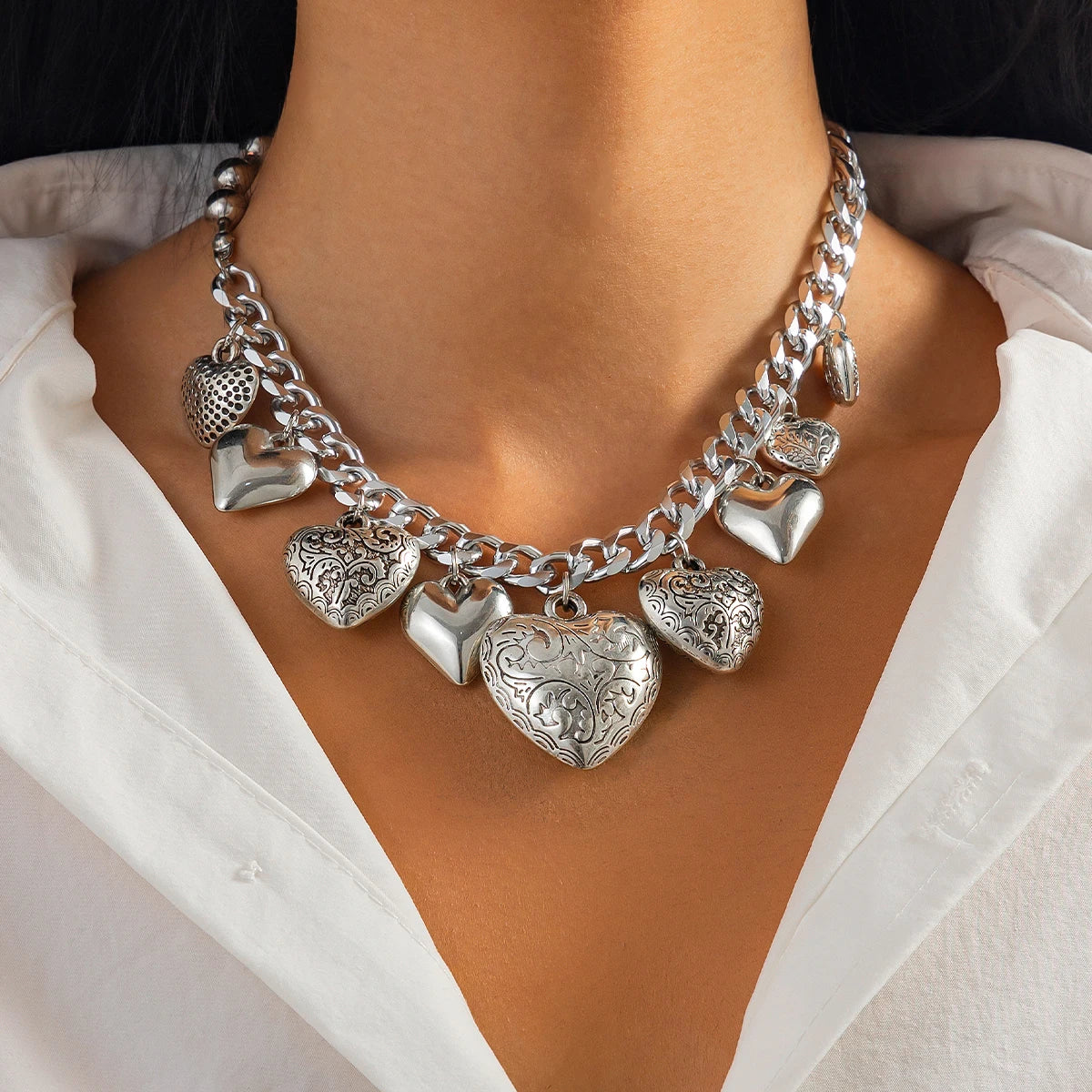 Vintage Printed Love Heart Tassel Pendant Choker Necklace for Women Punk Asymmetrical Chunky Chain Aesthetics Jewelry