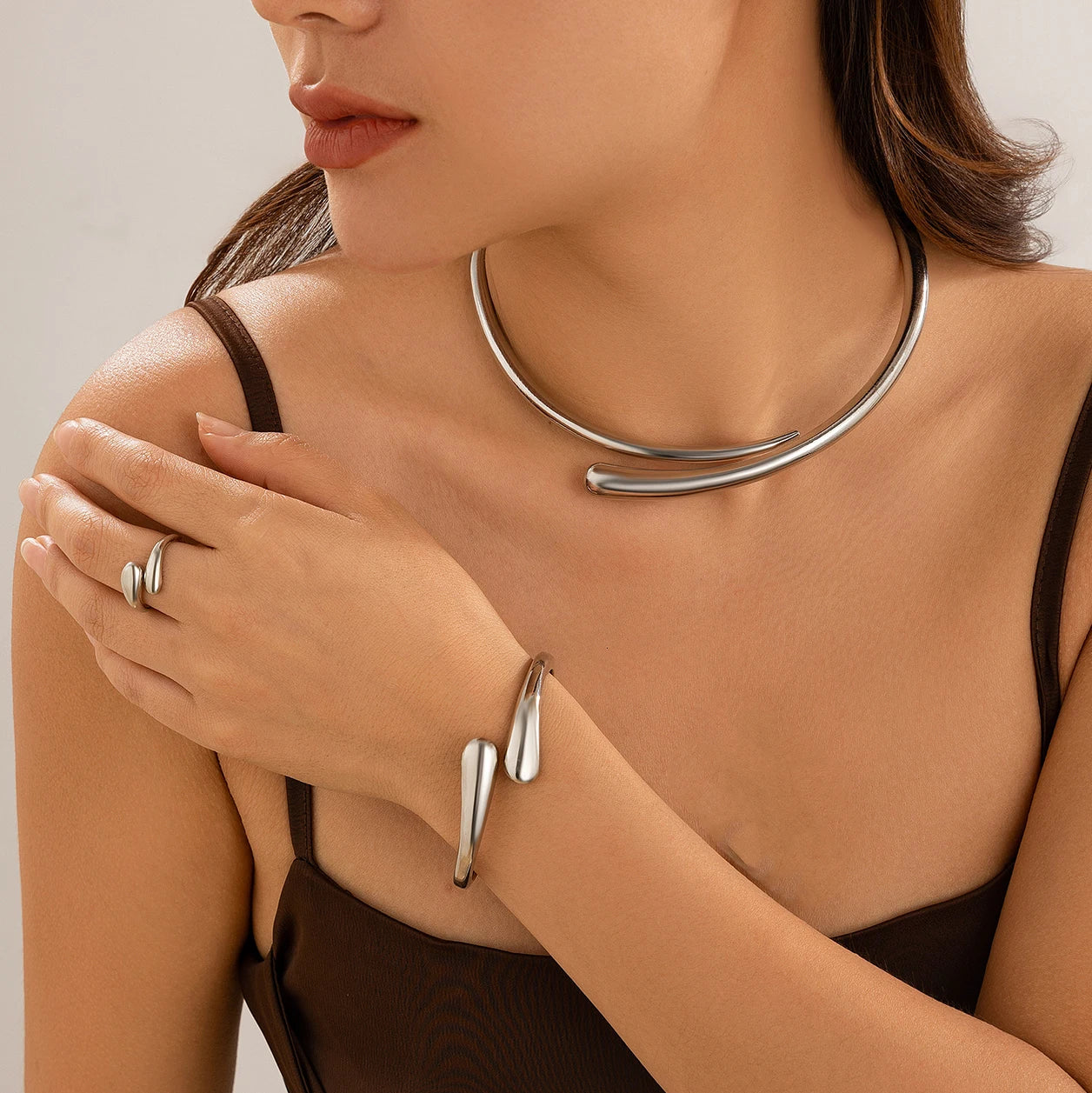 Punk Water Drop Torques Choker Necklace Open Cuff Bangle for Women Wed Bridal Adjustable Rings Party Grunge Jewelry Set