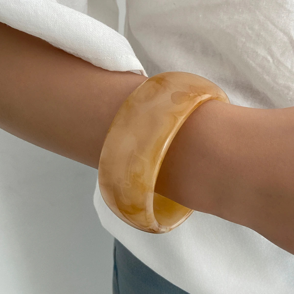 Y2K Kpop Glossy Irregular Thick Resin Acrylic Bangles for Women 2025 New Trend Vintage Arm Bracelets Pulseras Jewelry