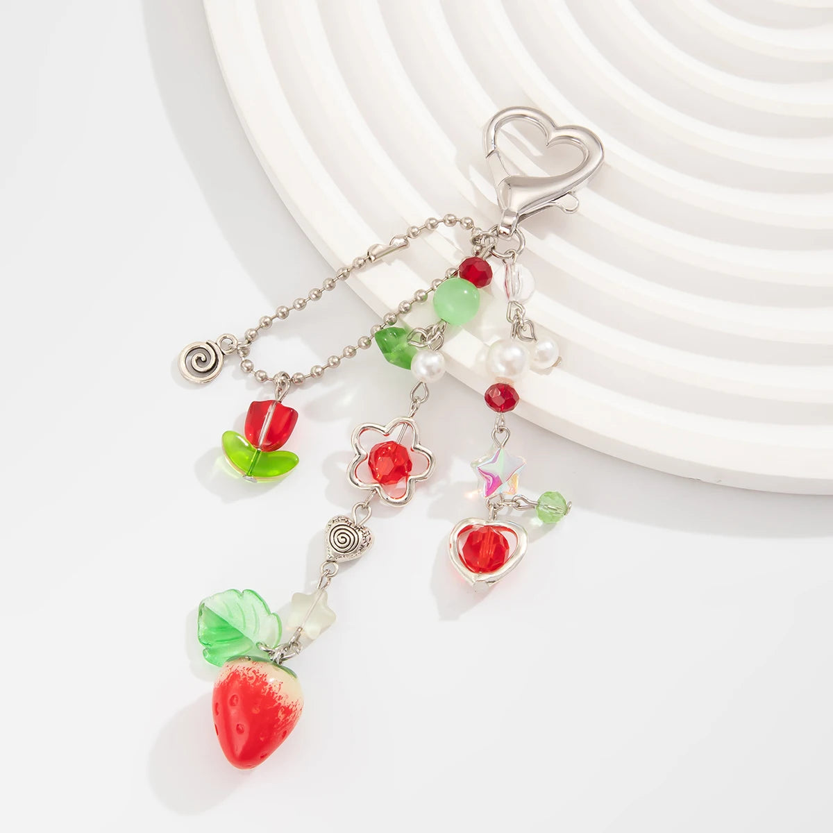 1Pcs Exquisite Sweet Flower Beaded Keychain Cute Colorful Strawberry Bow Tassels Pendant Key Accessories Jewelry Gifts