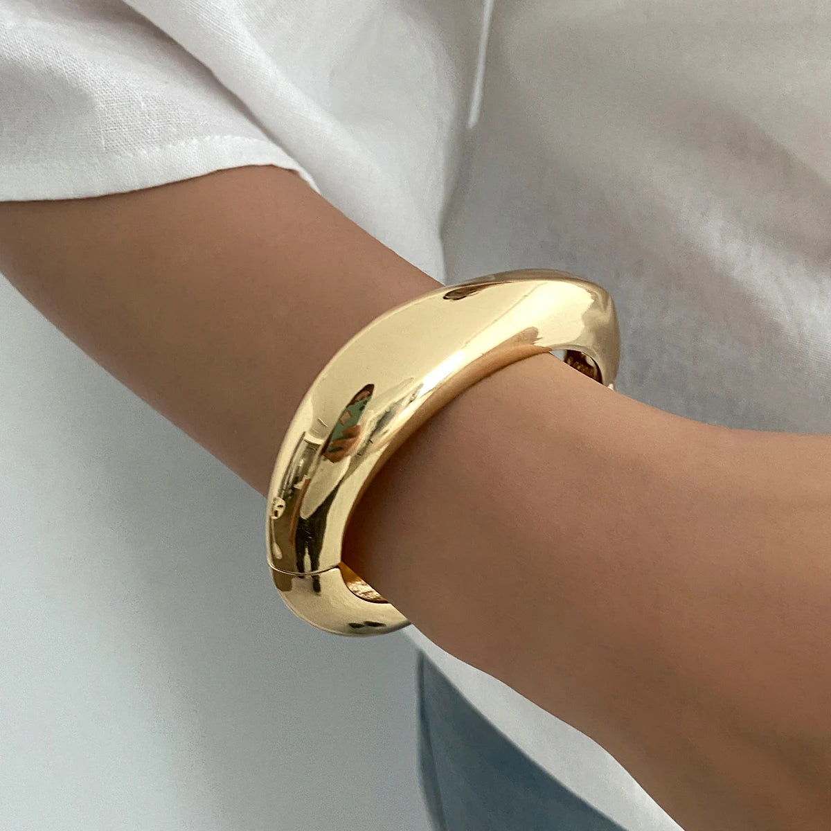 Y2K Kpop Glossy Irregular Thick Resin Acrylic Bangles for Women 2025 New Trend Vintage Arm Bracelets Pulseras Jewelry
