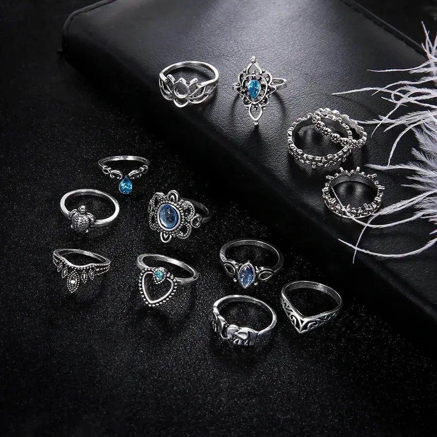 13Pcs/Set Vintage Carved Hollow Flower Crown Love Rings for Women Trendy Retro Exquisite Fringer Rings Party Jewelry Gift
