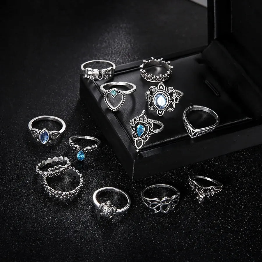 13Pcs/Set Vintage Carved Hollow Flower Crown Love Rings for Women Trendy Retro Exquisite Fringer Rings Party Jewelry Gift