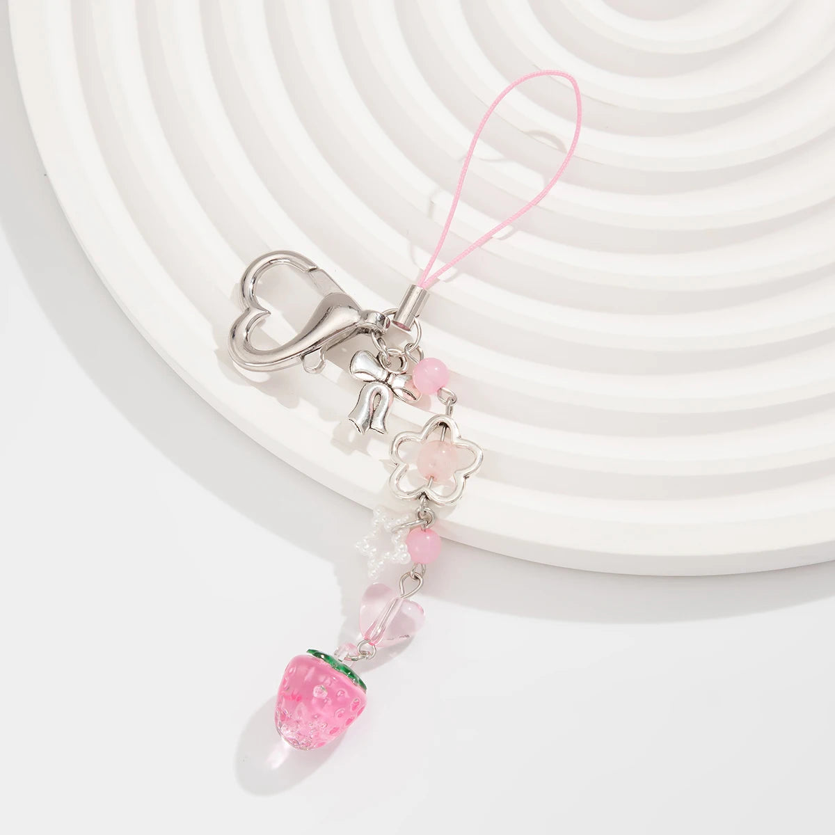 1Pcs Exquisite Sweet Flower Beaded Keychain Cute Colorful Strawberry Bow Tassels Pendant Key Accessories Jewelry Gifts