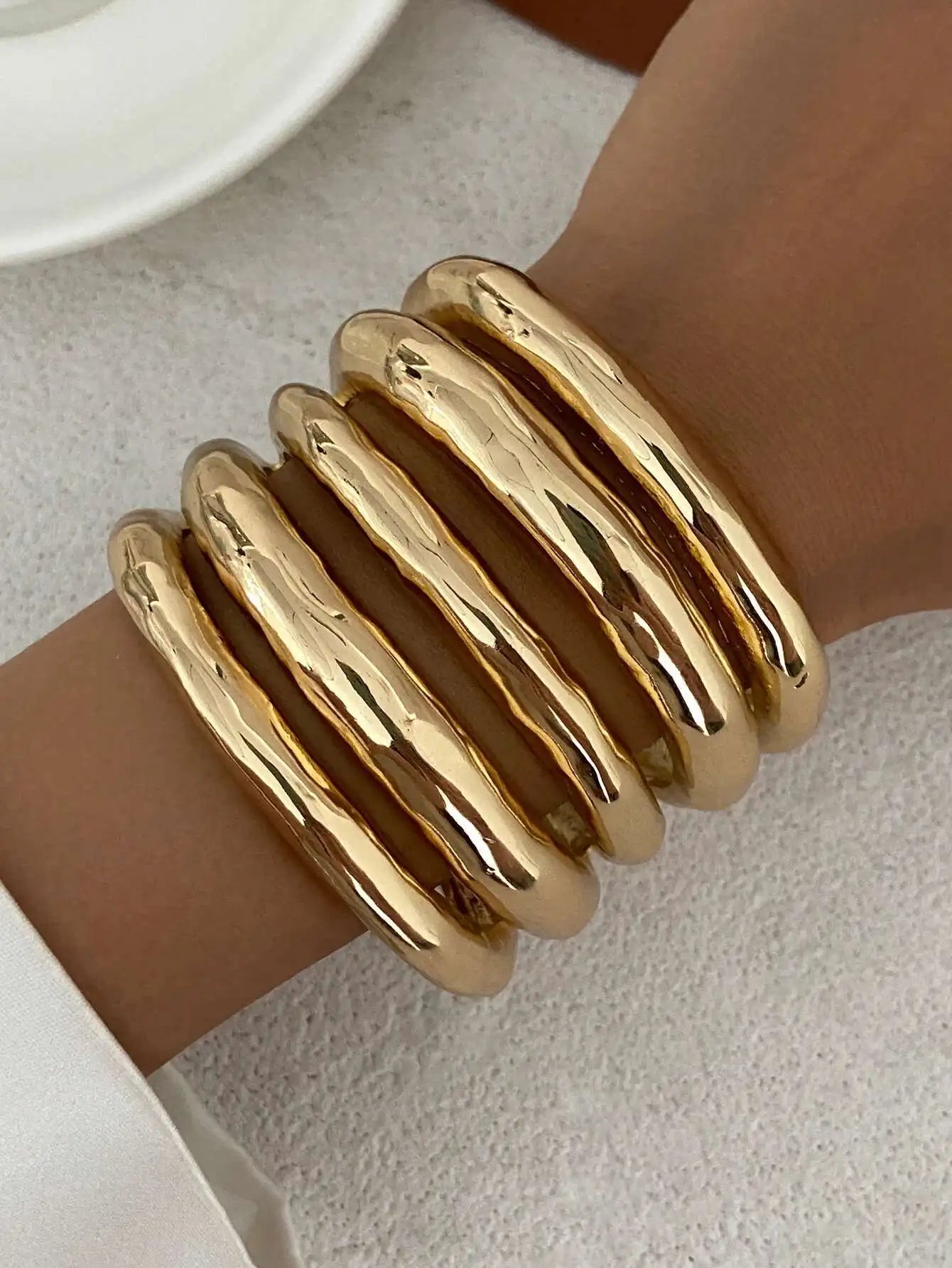 2 Styles Trendy Simple Chunky Thick Bangles for Women Vintage Smooth Curved Alloy Bracelet Summer Charm Jewelry Gift