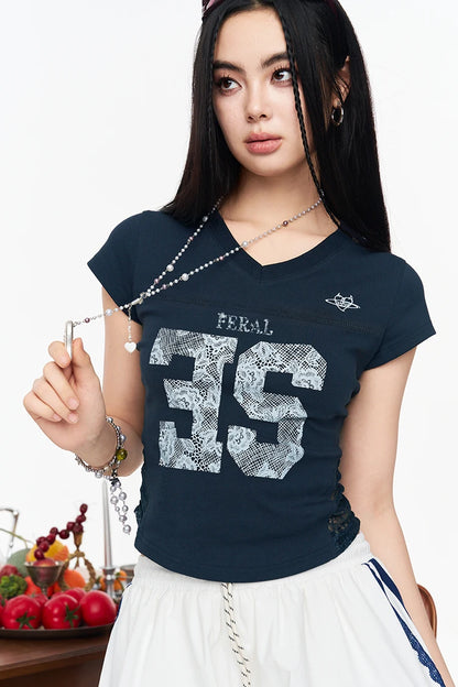 Vintage Lace Number Print T-shirt Slim V Neck Short Sleeve Top, Y2K Casual Fitted Tee, Sporty Graphic Crop T-shirt