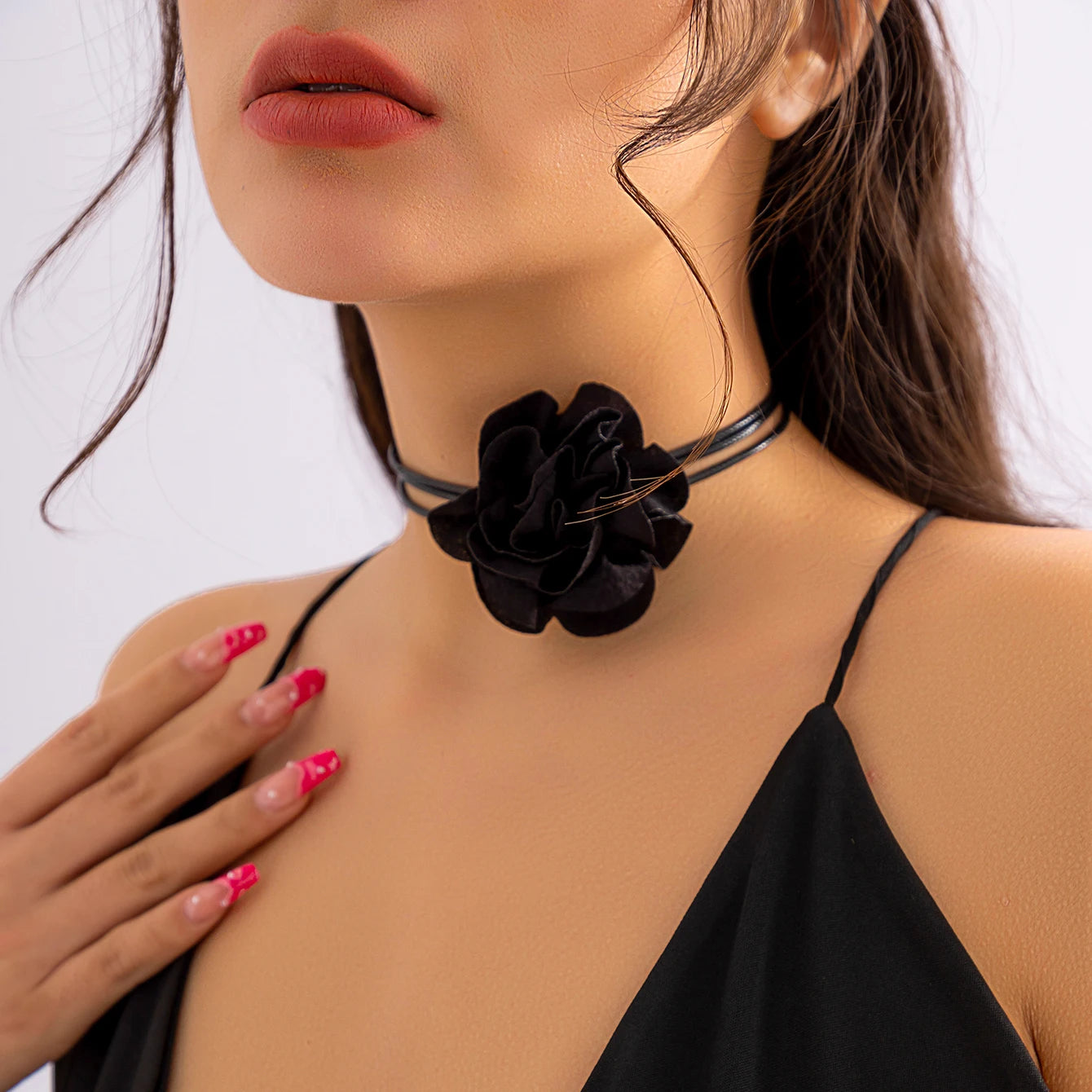 Exaggerated Goth Big Rose Flower Clavicle Chain Necklace for Women Romantic Kpop Adjustable Bowknot Choker Dinner Party Jewelry