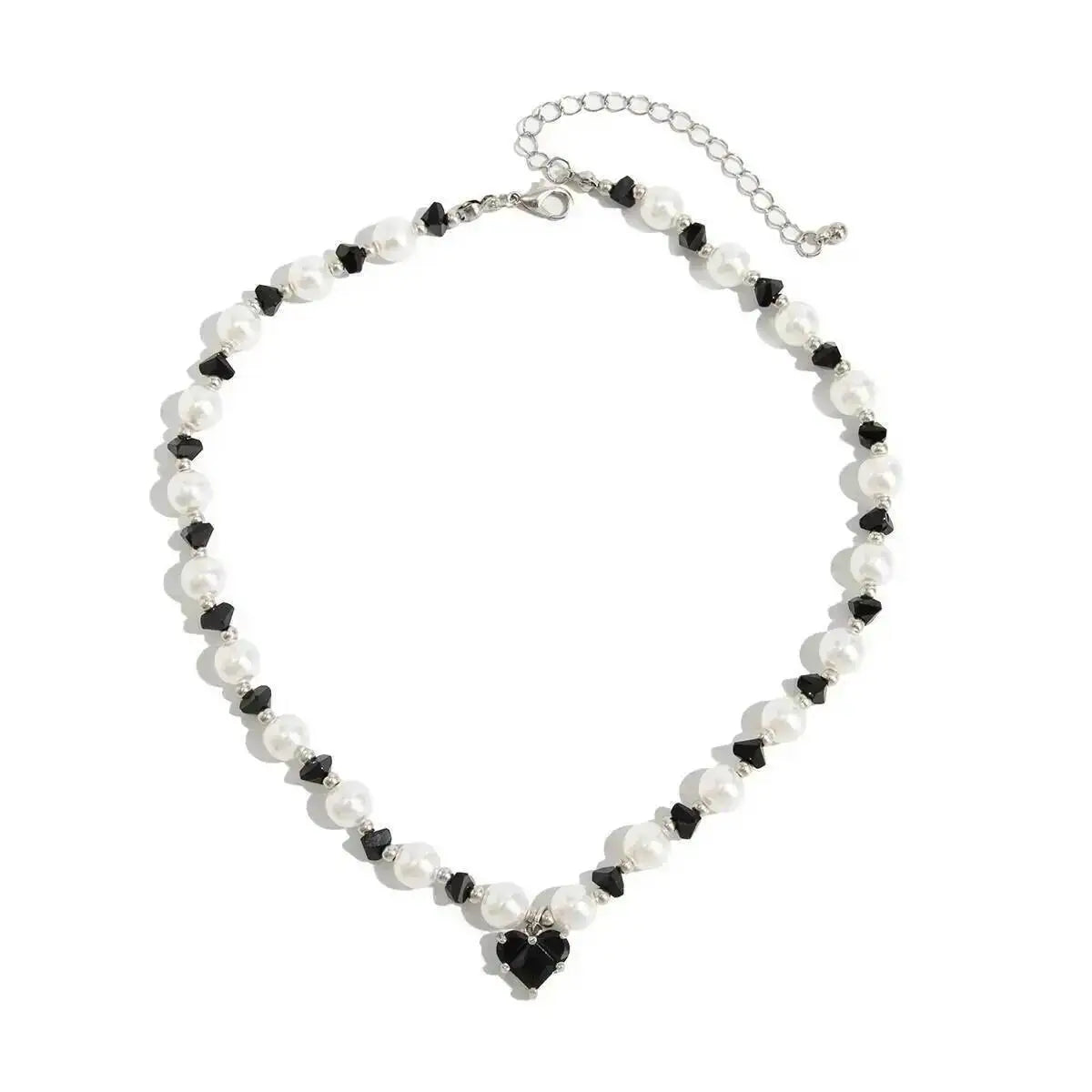 Simple Tiny Love Heart Pendant Choker Necklace for Women 2026 New Trend Exquisite imitation Pearl Chain Party Jewelry