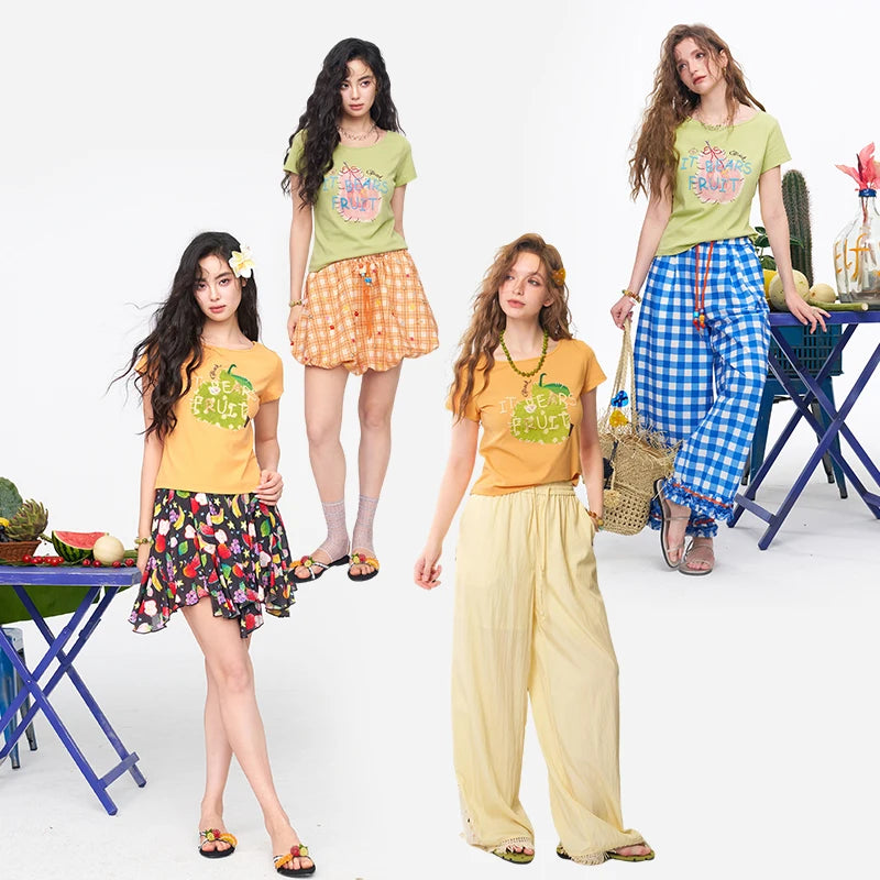 Women's Cropped Short Sleeve Tee with Pear Letter Embroidery, Hollow Twist Neck Slim Fit Top for Summer