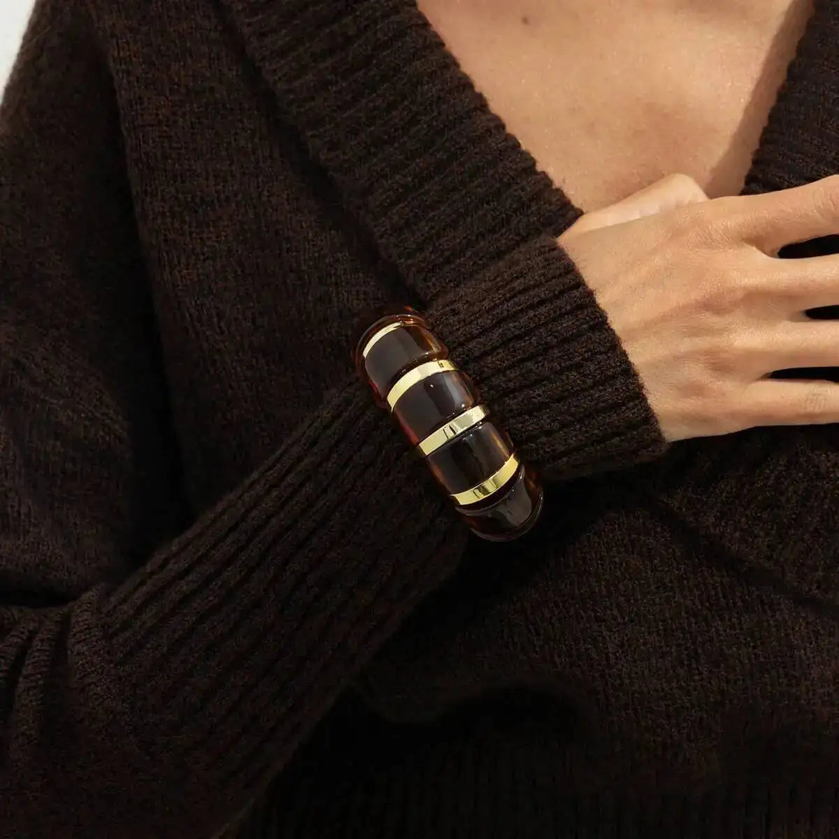 Vintage Acrylic Amber Elastic Geometric Chain Bracelet Women Punk Boho Stretchy Resin Splice Bangle Couple Jewelry 2026