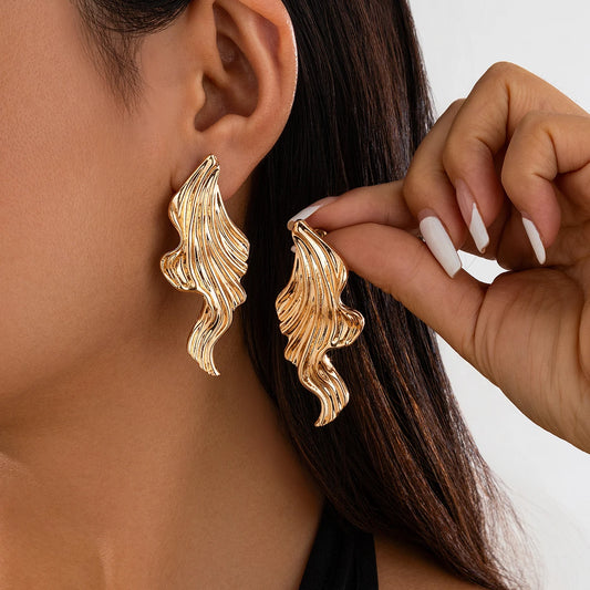 Vintage Irregular Fish Tail Drop Earrings for Women Fashion Statement Creative Metal Piercing Earring Steampunk Jewelry