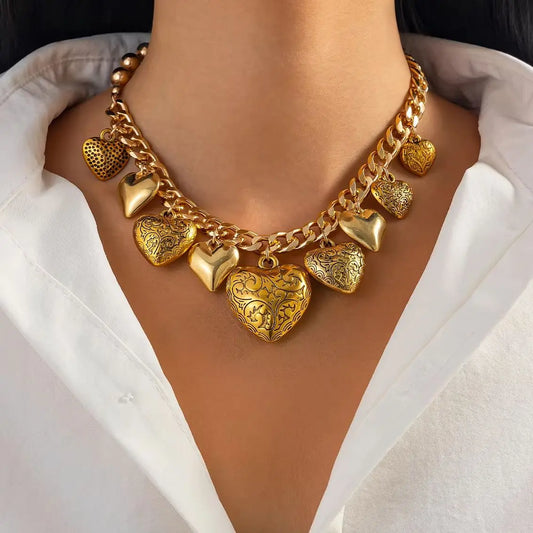 Vintage Printed Love Heart Tassel Pendant Choker Necklace for Women Punk Asymmetrical Chunky Chain Aesthetics Jewelry