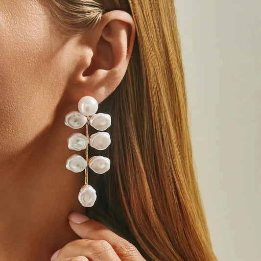 Elegant Creative Irregular Imitation Pearl Drop Earrings for Women Fashion Romantic Wedding Banquet Jewelry Accessory Gift