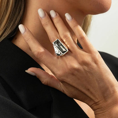 8 Styles Simple Crystal Rings for Women Wedding Bridal Kpop Geometric Knuckle Rings New Year Party Jewelry Accessories