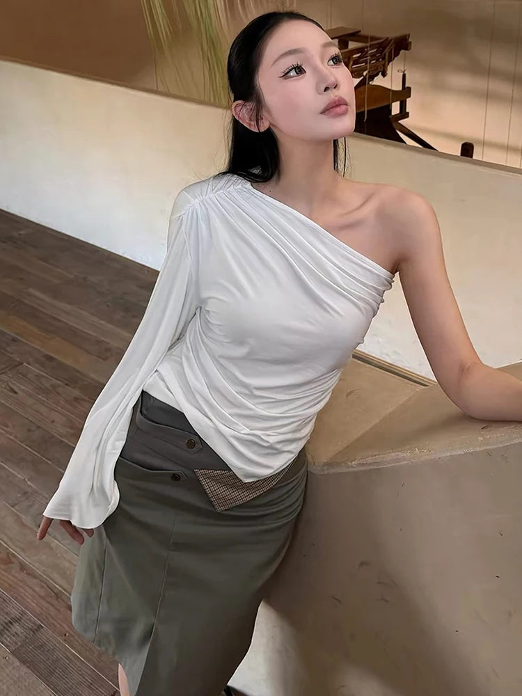 Slanted Shoulders t-Shirt Women One-Sided Flare Sleeve Folds Solid Skinny Simple Classic Street Leisure Chic Outfit