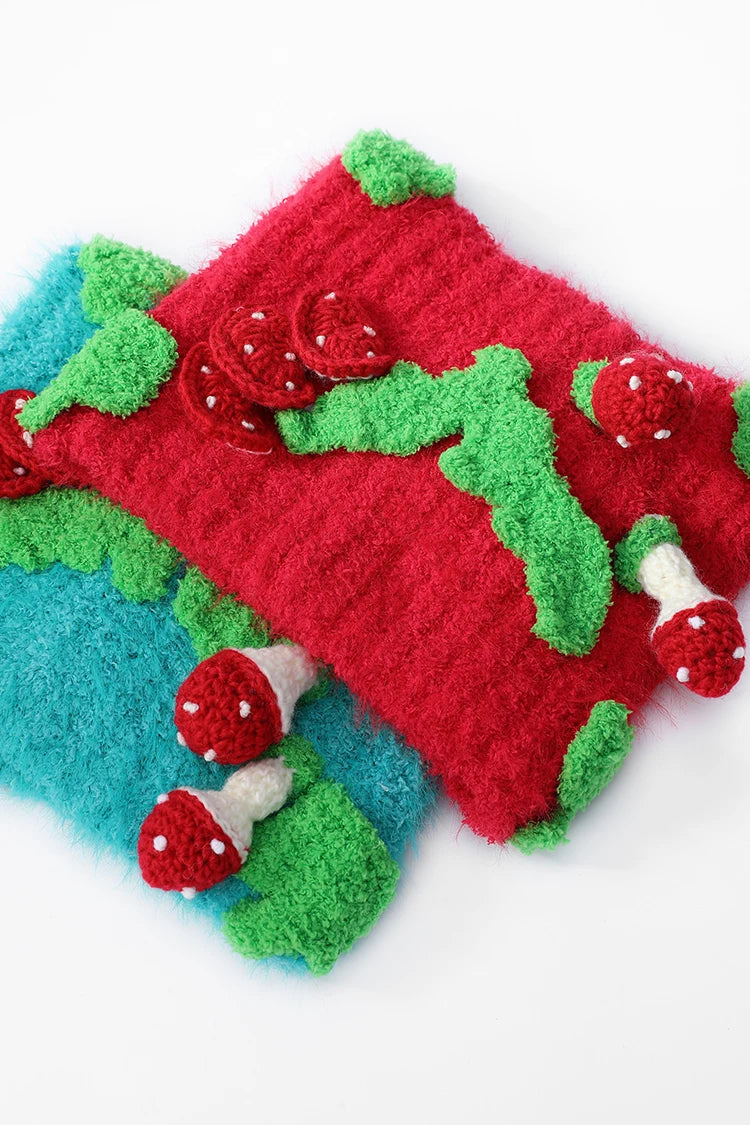 2025 Winter New Arrivals Y2K Cute Color Blocking 3D Strawberry Cat Ear Knit Beanie For Women